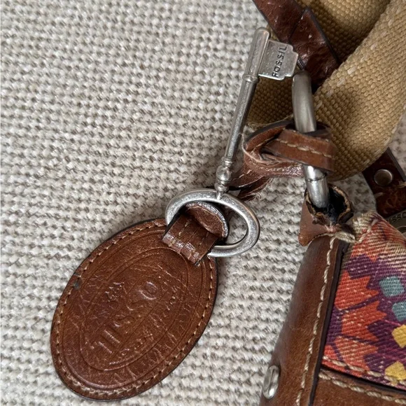 Fossil Floral Patchwork Crossbody Bag - Picture 5 of 10